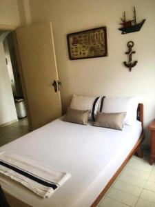 GUARUJÁ Pitangueiras - quadra da praia