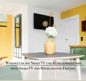 Natur-Ferien-Haus, Klein Rosenburg, Design-Ferienhaus an der Burg, Wallbox, 100Mbit WLAN & Zaun