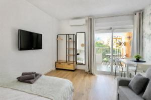 Sunset Sea View - Terraza, Piscinas y Parking Gratis