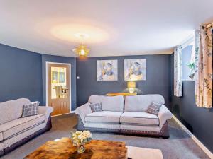 3 Bed in Harrogate oc-92158