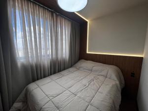 PLS1905 Apartamento de dois quartos perto do Paladium