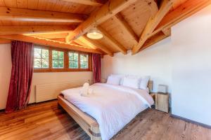 Chalet Eclipse, The Hidden Wonder