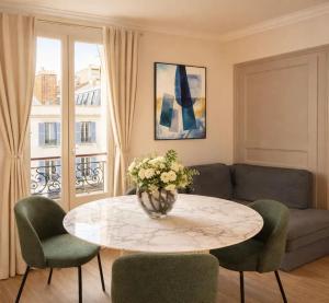 Champs Elysees - Premium family apartment for 5