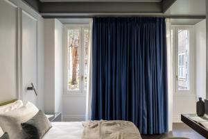 Golden House Vatican - Regolo