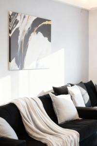 Elegant Spacious Apartment with Private Balcony