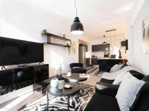 Elegant Spacious Apartment with Private Balcony