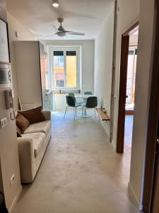 Pantheon, Campo de fiori mini garden