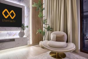 Modern 2BR Apartment at Grove 5 - Creek Beach & Pool Access