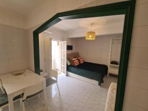 Bliss Studio 5 Min Walk to the Beach with Sea View