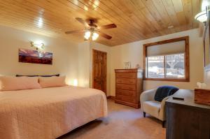 Alton Natl Park Adventure Base with Shared Hot Tub