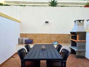 Casa Batata - Swimming Pool,Terrace, BBQ, AC