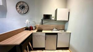 71 Lacassagne 2 - Studio - Partdieu
