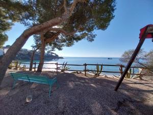 Séjour paisible en front de mer, Terrasse & accès plage Almadrava