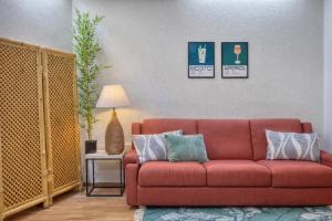 Spacious Coastal Home- Work & Family Friendly
