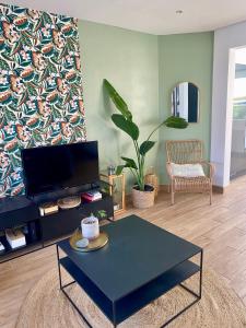 Maison 8 personnes - jardin - proche plage - Villa SixMaGa