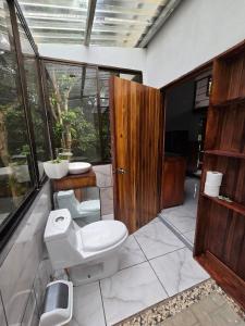 SeStudio Lodge in Nuevo Arenal with Jungle Views