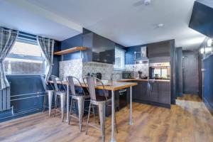 Studio Apartment with Private Garden