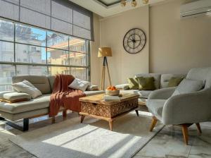 Qoople Smart 4 Cleopatra Family Apartments