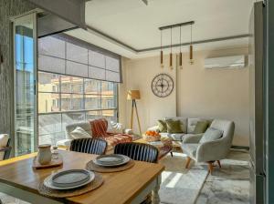 Qoople Smart 4 Cleopatra Family Apartments
