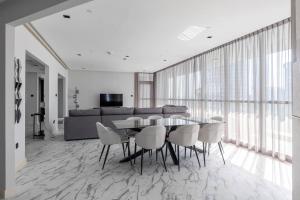 Penthouse Vibes 3BR Billiard & Air Hockey