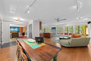 Mid Century Beauty with Huge Sunny Porch