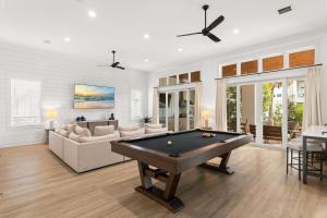 Hilltop Palace With Lsv, Beach View, And Billiards