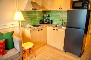 Downtown Davao 1BR Condo Near Roxas Night Market with 300Mbps Fiber WiFi