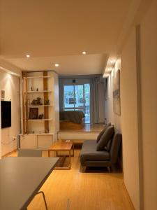 Encantador dpto en las Cañitas