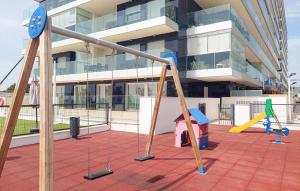 3 Bedroom Gorgeous Apartment In Cabanes