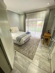 Schweezers Guest House