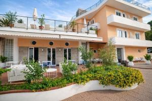 Hotiday Vico Equense Beach