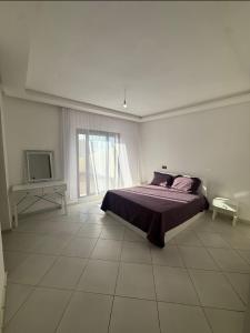 Apartment avec piscine terrasse et balcon