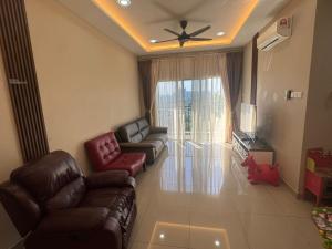 Pool View LBS Skylake Residence by Syida Ramli
