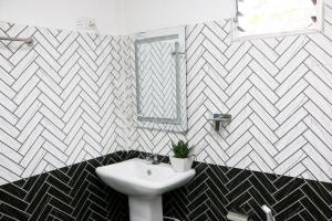 Ivy Cottage- Midigama