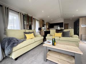 31 Park Lane, Patrington Haven Leisure Park, Hot Tub, Parking, Garden