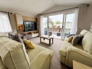 31 Park Lane, Patrington Haven Leisure Park, Hot Tub, Parking, Garden