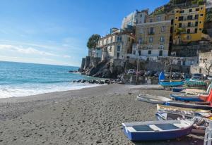 Milions House Apartments