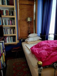 2 bedroom Loft in Old Fire house 35 min from manhattan