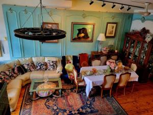 2 bedroom Loft in Old Fire house 35 min from manhattan