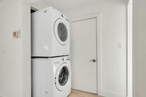 townhouse style two level apartment