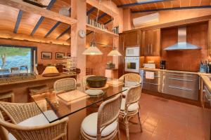 Aiguafreda, Piscina y Vistas al mar