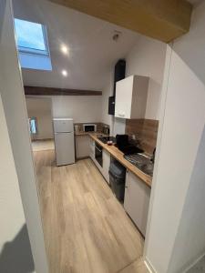 Charmant T3 Aristide - Wifi & Parking facile