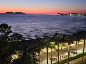 Splendid sea view, great location!