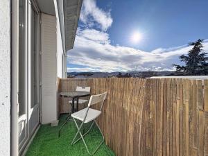 Le Baron Rouge - T4 Élégant & Spacieux - Parking Privé - 6 personnes - Climatisation - Centre ville de Saint-Etienne