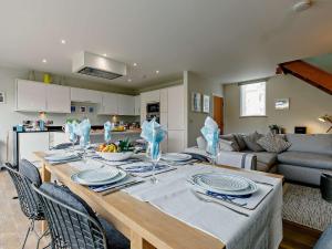 3 Bed in Charlestown 43257