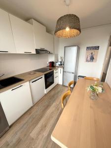 Oullins - 4 Bedrooms - Pierre Bénite