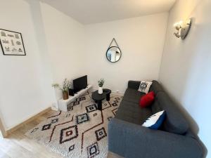 Oullins - 4 Bedrooms - Pierre Bénite