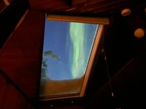 Igloo-Dome by a River - Sky Sighting