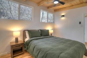 4459 County Rd 203 - New 2 Bedroom Cabin