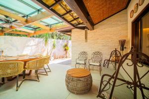 BZ13 - Casa 4 suítes c área gourmet privativa!